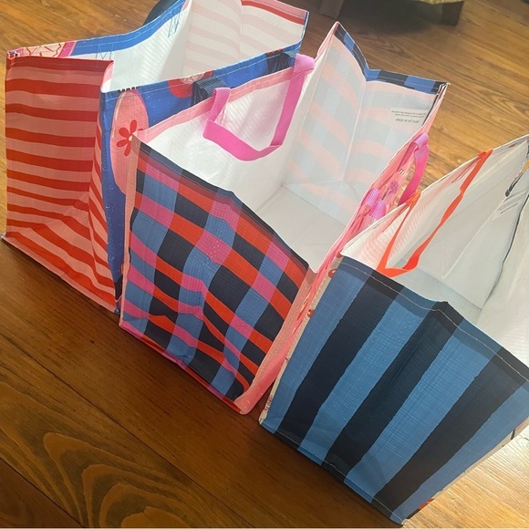 NWT Trader Joes 3 Reusable Holiday Christmas Gift Tote Bags - Picture 9 of 14